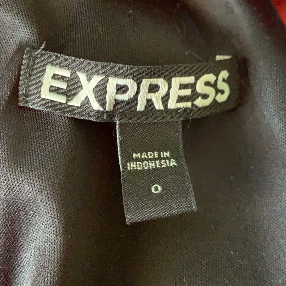 Express Romper - Picture 3 of 3